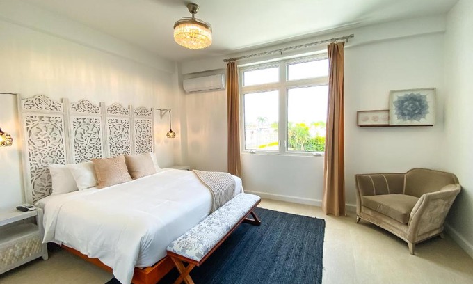 Parque Apartment | N1 Condos