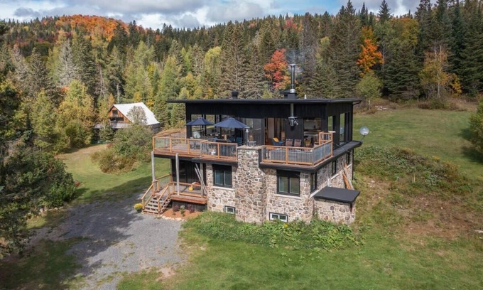 Saint Donat Ski Chalet | Nature Haven, Spa, Lake, and Starry Nights