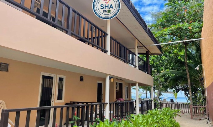 Sa Khu House | Naiyang Seaview Place Resort