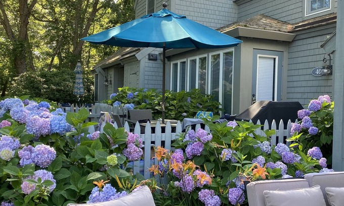 Mashpee Cottage | Nantucket Style Cottage Steps from Private Beach