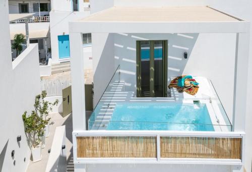 Naousa House | Naousa Paros Suite B with private jacuzzi