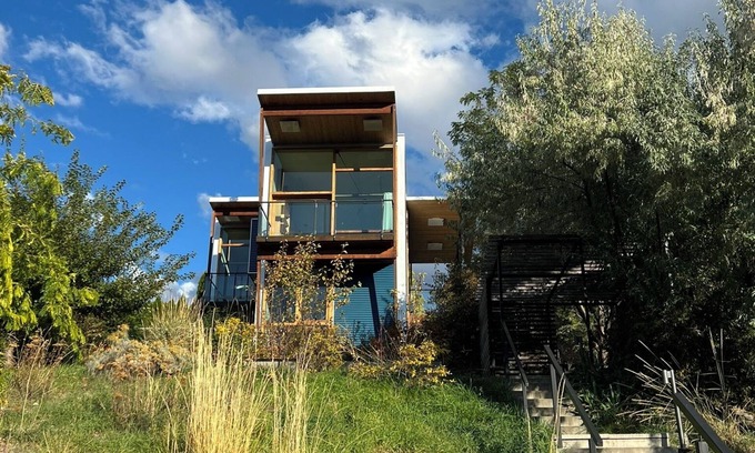 Okanagan-Similkameen House | Naramata Lakeview Haven