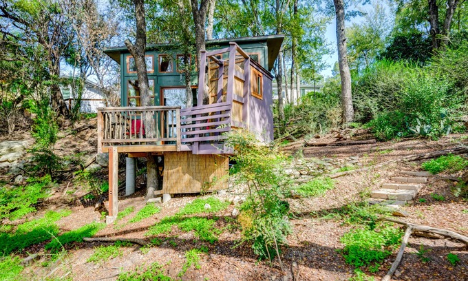 East MLK House | Nature meets charm at peaceful east side 3 bdrm