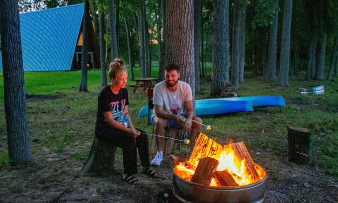 Au Gres Cabin | Nature's Nest Lakeview