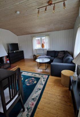 Borlange House | Naturnära stuga i Norr Amsberg