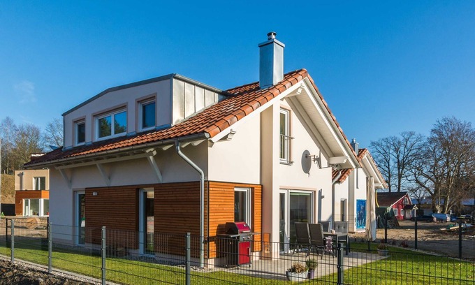 Krakow am See House | Naturpark-Ferienhaus-See-Sauna-Kamin-5 Sterne-102m² - Ferienhaus Kleine Sonne