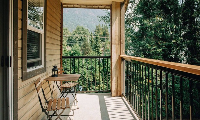 Harrison Hot Springs Condo | Nautical Escape Steps from the Action