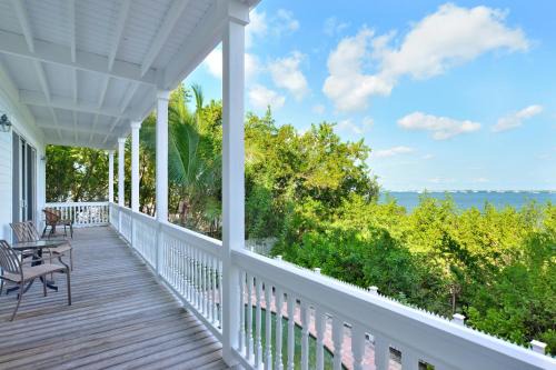 Key West House | Nautical Wheeler