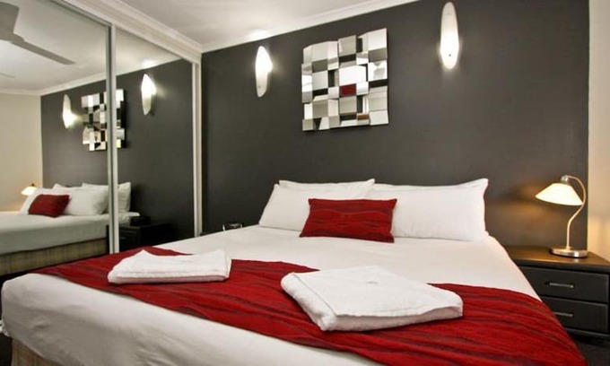 Newcastle Hotel | Nautilos On The Harbour