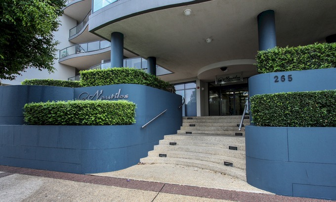 Newcastle Hotel | Nautilos on the Harbour