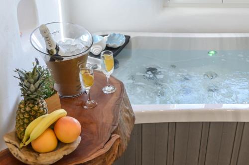 Plaka Apartment | Naxos Island Escape Suites