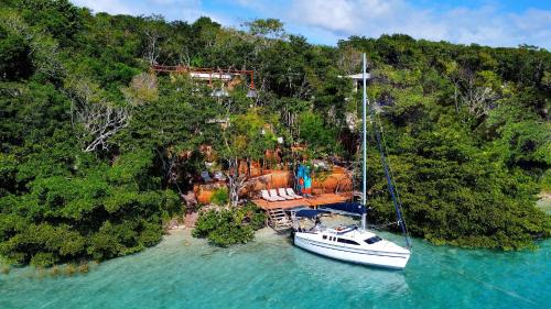Bacalar Hotel | Naya Bacalar Lagoon Front Hotel