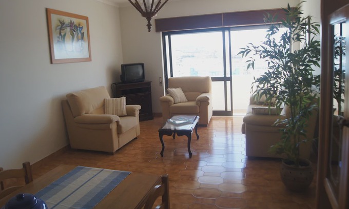 Nazare Apartment | NAZARE - Large quiet apartment with sea view