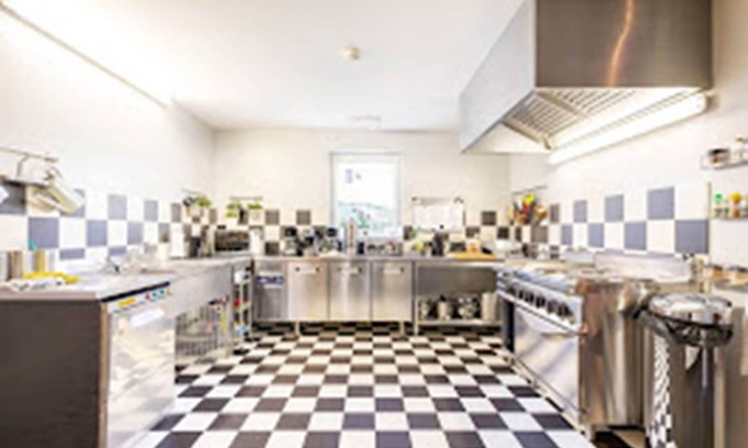 Xhignesse Other | Near Durbuy: Family or friendly gîte with 5 bedrooms and 5 private bathrooms