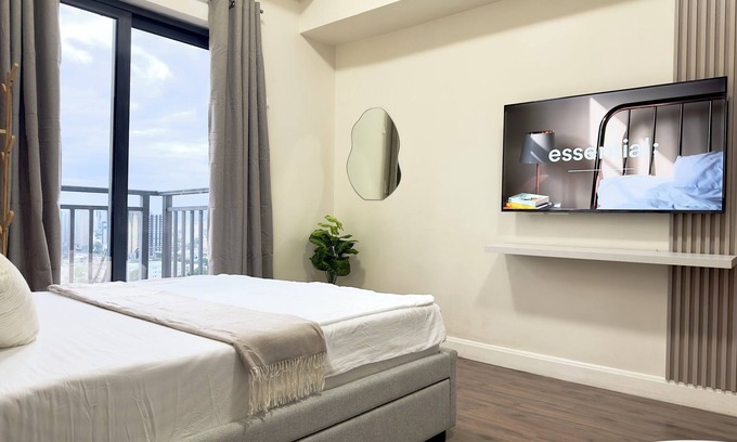 Mabolo Apartment | Near IT Park Cebu! Minimalist and Spacious with 300mbps WiFi, Pool and Gym