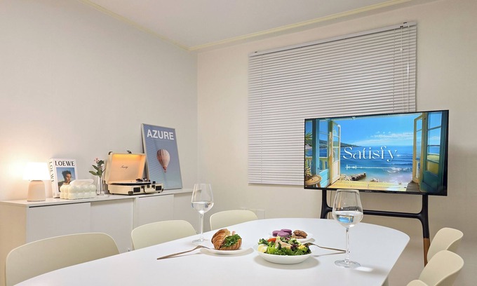 Seorim-dong Apartment | #Near Seoul National University Venturen#Room 2/6 peoplen#100-inch projector