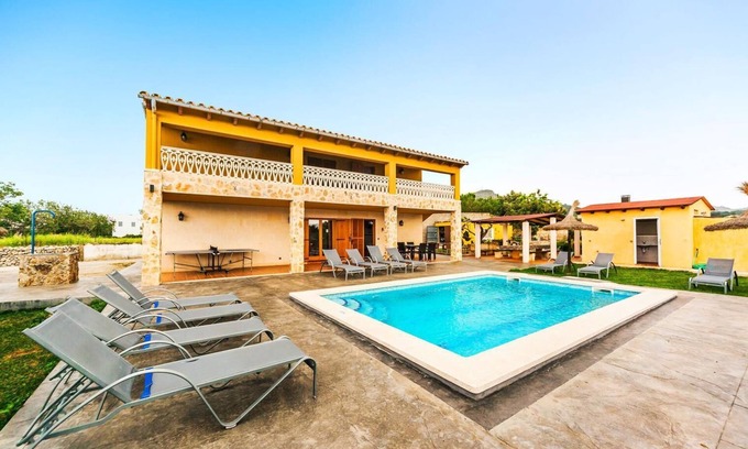 Alcudia Villa | Near the beach and with pool – Villa Damián 6