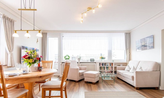 Westerland Apartment | near the beach Comfortable. south balcony. - Object ID: HBH/67 - House Blanker Hans