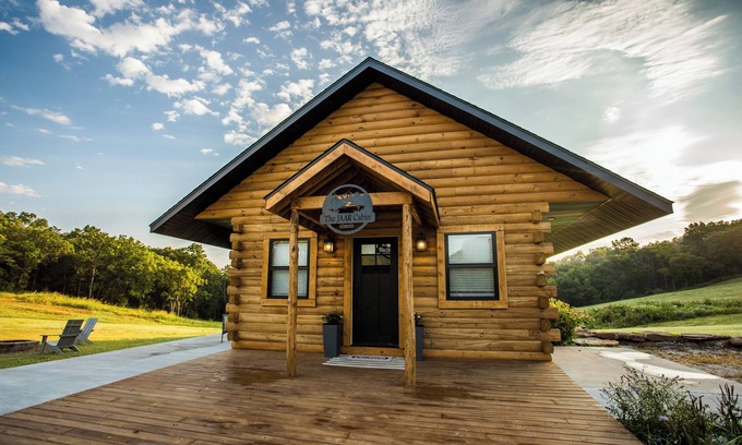 Jasper Cabin | Near the BuffaloNational River—2 bedroom, 2 bath cabin in Jasper, Arkansas