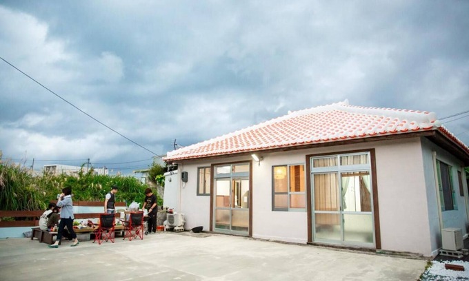 Miyakojima House | Near the sea! BBQ available!