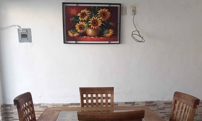 Guadalajara Municipality House | Near to shopping center