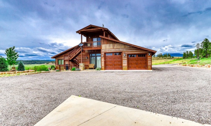 Pagosa Springs Apartment | Neaux Better Place: Charming Mountain Apartment, Deck w/Views, Gas Stove, 5 Mins to Downtown Pagosa