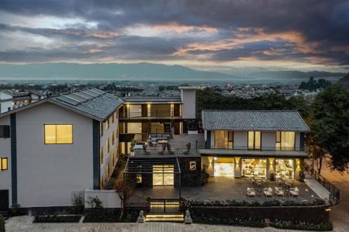 Dali Town Hotel | Neo-garden