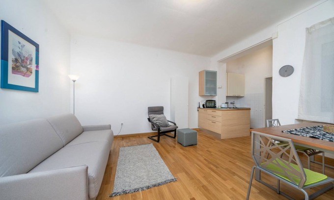 Udine Apartment | Nest in the City - Studio x2!