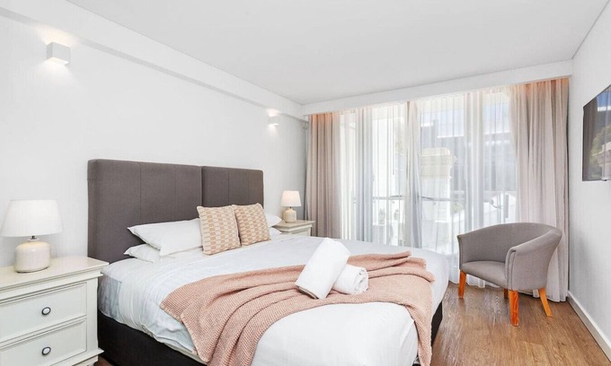 Perth Hotel | Nest on Newcastle – E5