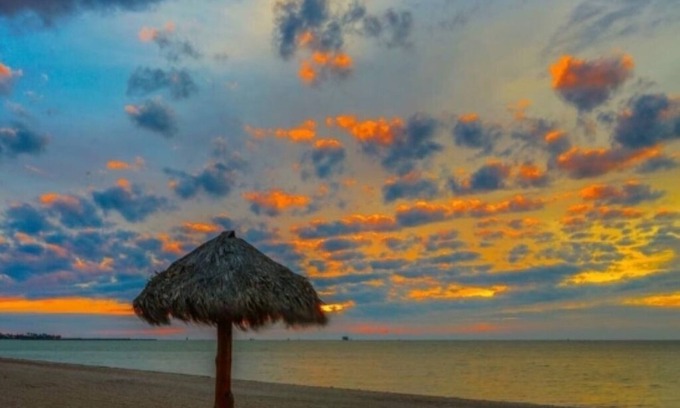 Fulton House | Nettie's Hideaway, a 100% 5-Star Home is ready for your getaway vacation.