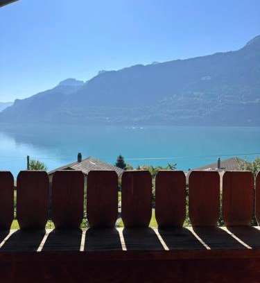 Oberried am Brienzersee Apartment | NEU! Seepanorama, am See 15 min von Interlaken