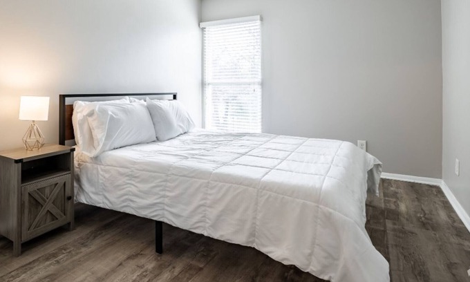 Sweet Auburn Historic District Apartment | New 2BR, Sleeps 4 with Dog Park Area