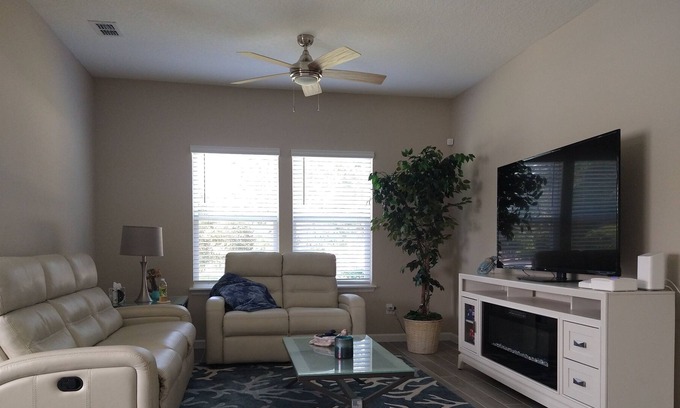 North Beach House | New 3 BR Townhome in Atlantic Beach, FL a few minutes from Atlantic Beach.