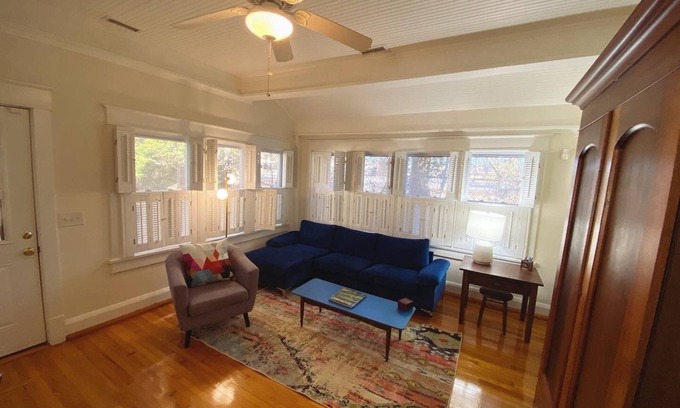 Murfreesboro House | NEW 4 bed/4.5 Bath Historic Home in the Boro-Walking Distance to the Square