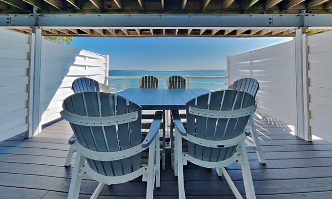 Put-in-Bay Condo | New 4 Bedroom 2 Bath Condo On The Water - Sleeps up to 10 ppl max - CON 110
