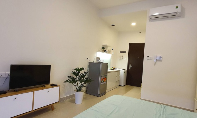 Thu Thiem Apartment | NEW and COZY STUDIO WITH POOL, GYM @ D2