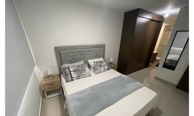 Riomar Apartment | New apartment with pool and gym, north area.