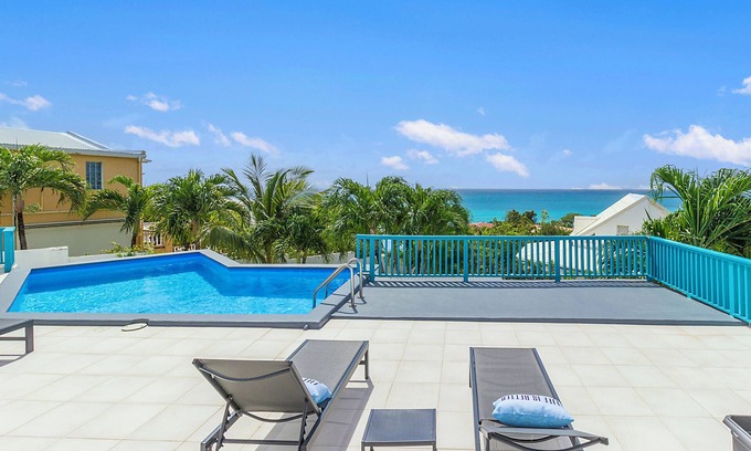 Pelican Key Apartment | New! Apartment with pool and ocean view #3