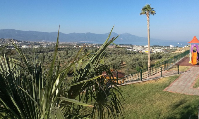 Kusadasi Apartment | New apartment with uninterrupted sea views, 3 bedrooms, 2 bathrooms
