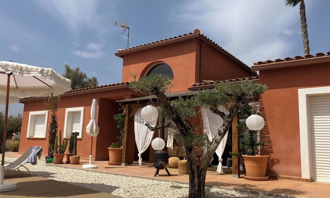 Hoya de los Patos House | NEW Beautiful Bungalow, private pool and only 9km from the beach of el Campello