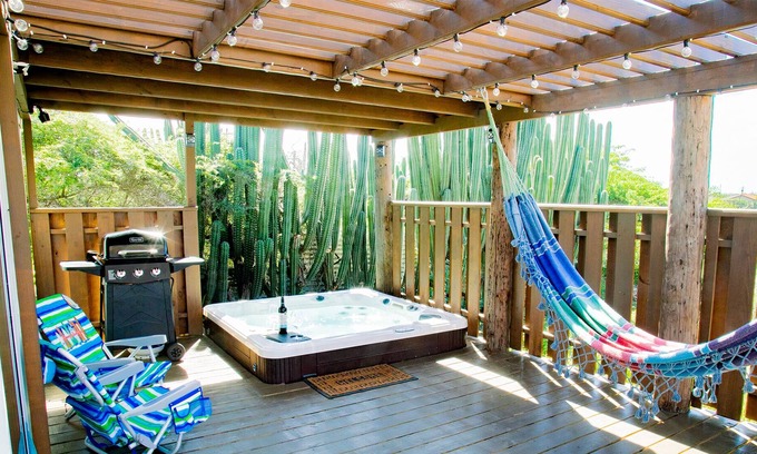 Alto Vista Villa | New beautiful private Villa with cozy deck and a Hot Tub located in nature