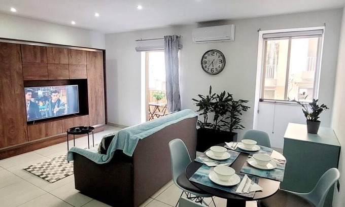 San Gwann Apartment | New&Cosy Apartment with Balcony