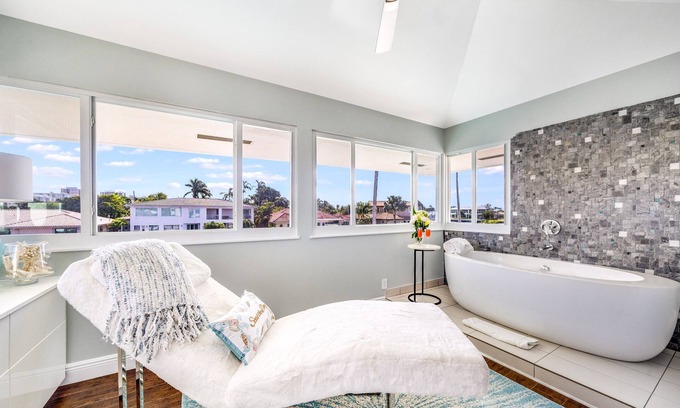 Bermuda Riviera House | NEW DISCOUNTS-FT LAUDERDALE Waterfront/Save BIG for SUMMER & FALL!
