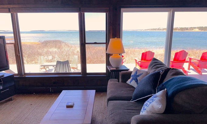 Wellfleet House | New! High Tide Hideaway: Waterfront/Dog-Friendly