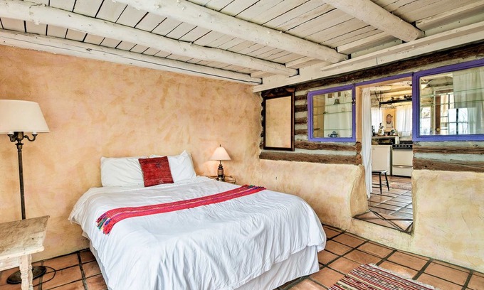 San Cristobal Apartment | NEW! Historic + Dog-Friendly Eco Cabin Near Taos!