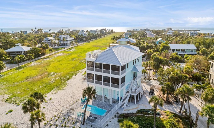 Captiva House | New Home! Gulf View, Private Pool, Club Amenities!