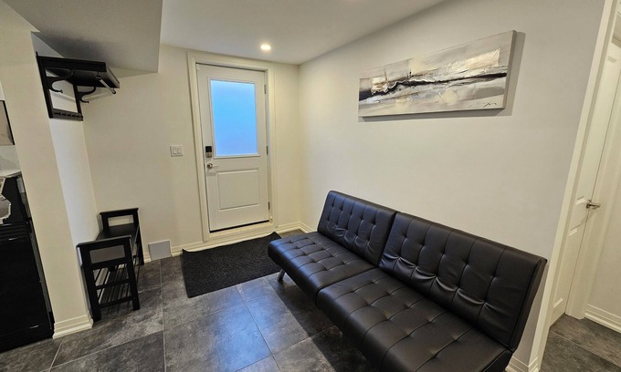 Niagara Falls House | New, home-like, family-friendly spot in Niagara Falls