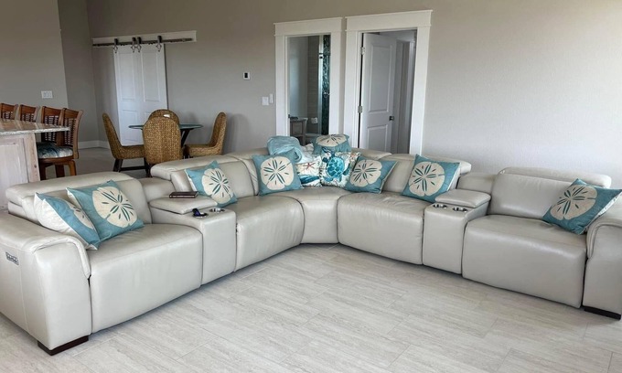 Steinhatchee House | New Home with Stunning Views of The Gulf of America & Porpoise Creek