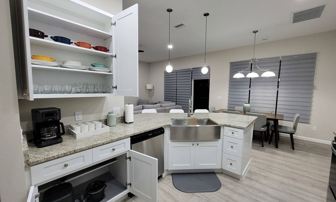 LaBelle House | New house fully equipped in LaBelle, Florida — 30 minutes from Fort Myers!