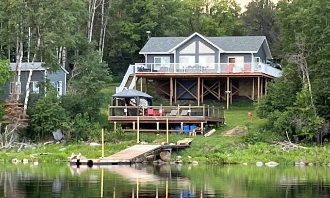 Northern Ontario Cottage | New lake front cottage on Muriel Lake near the Winnipeg River, Kenora, ON.